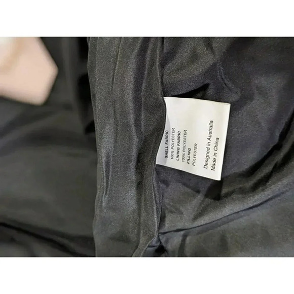 NWT Toast Society Pluto Women's Hood Cold Weather Puffer Jacket Size M MSRP $239 - Picture 7 of 7